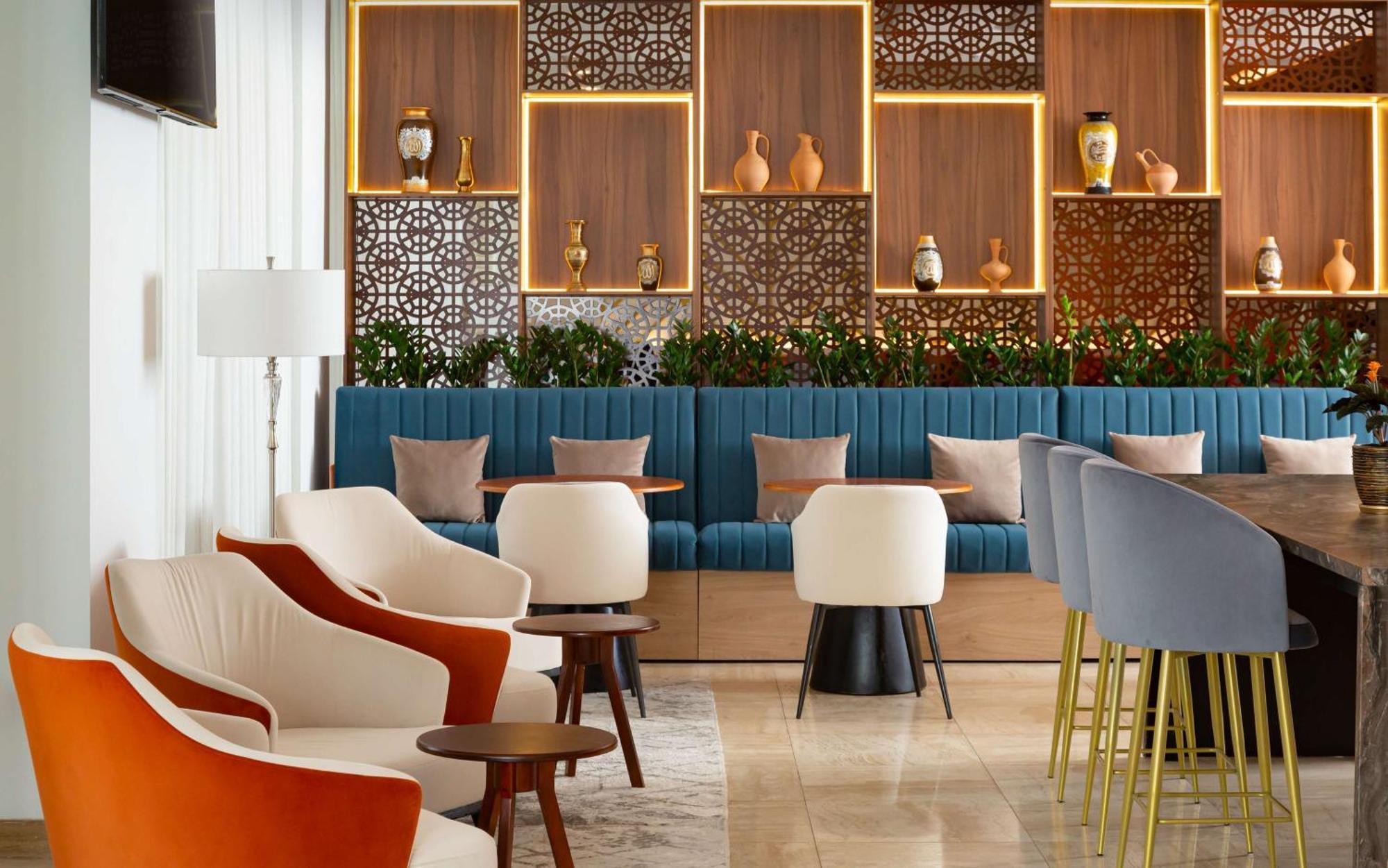 Doubletree By Hilton Shymkent Hotell Eksteriør bilde